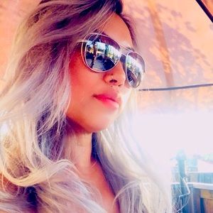 Meet your Posher, Wendy